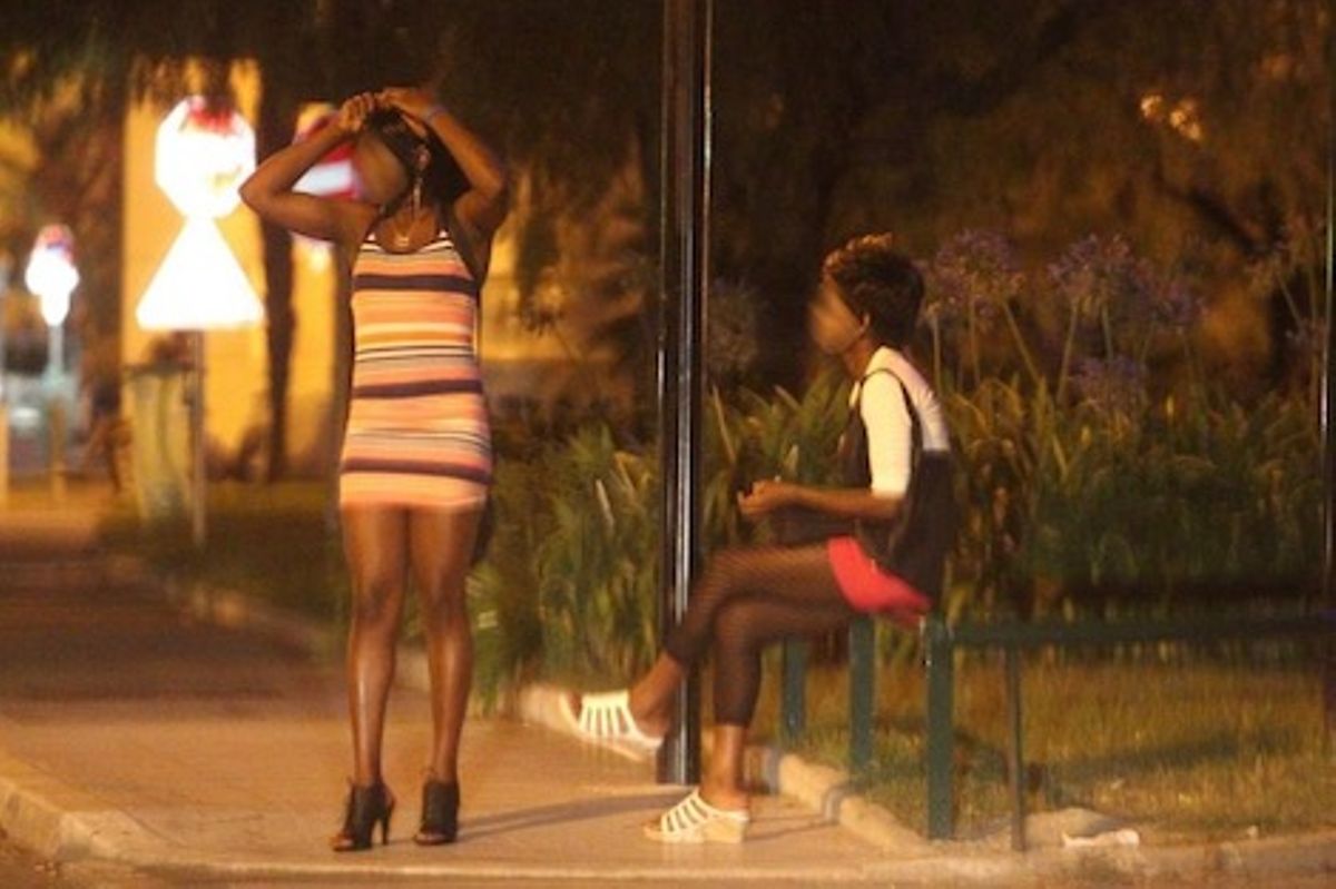  Where  find  a whores in Emure-Ekiti (NG)